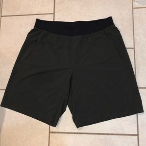 Men’s lululemon workout short xxl